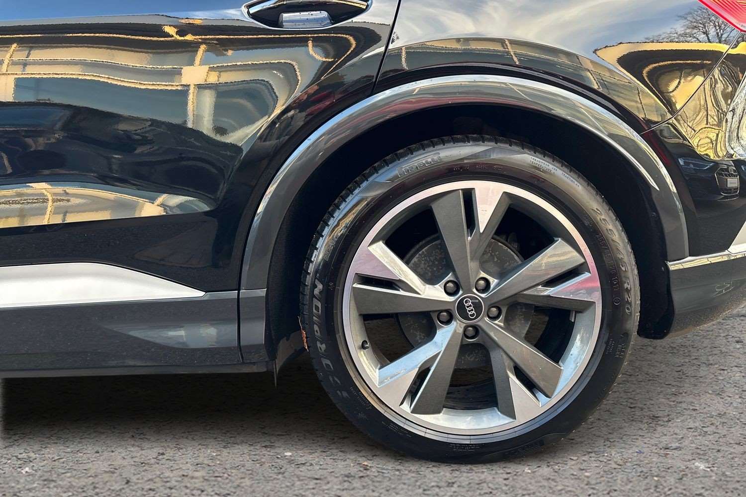 Used Audi Q4 e-tron 2024 for sale - 76718300: Photo 10