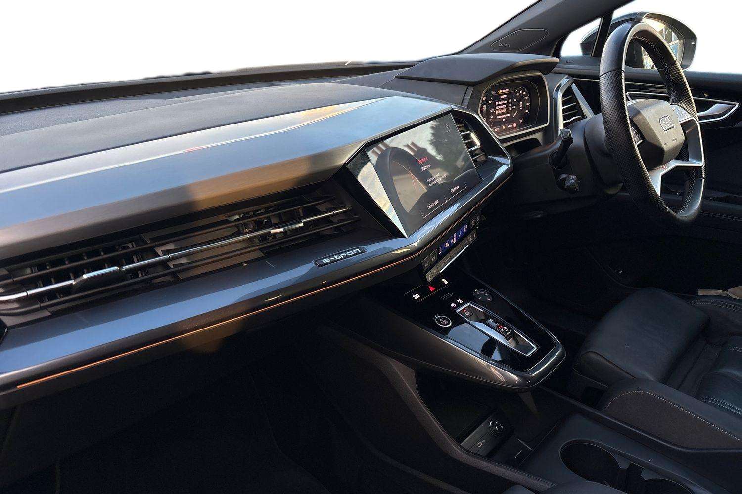 Used Audi Q4 e-tron 2024 for sale - 76718300: Photo 2