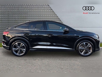 Used Audi Q4 e-tron 2024 for sale - 76718300: Photo