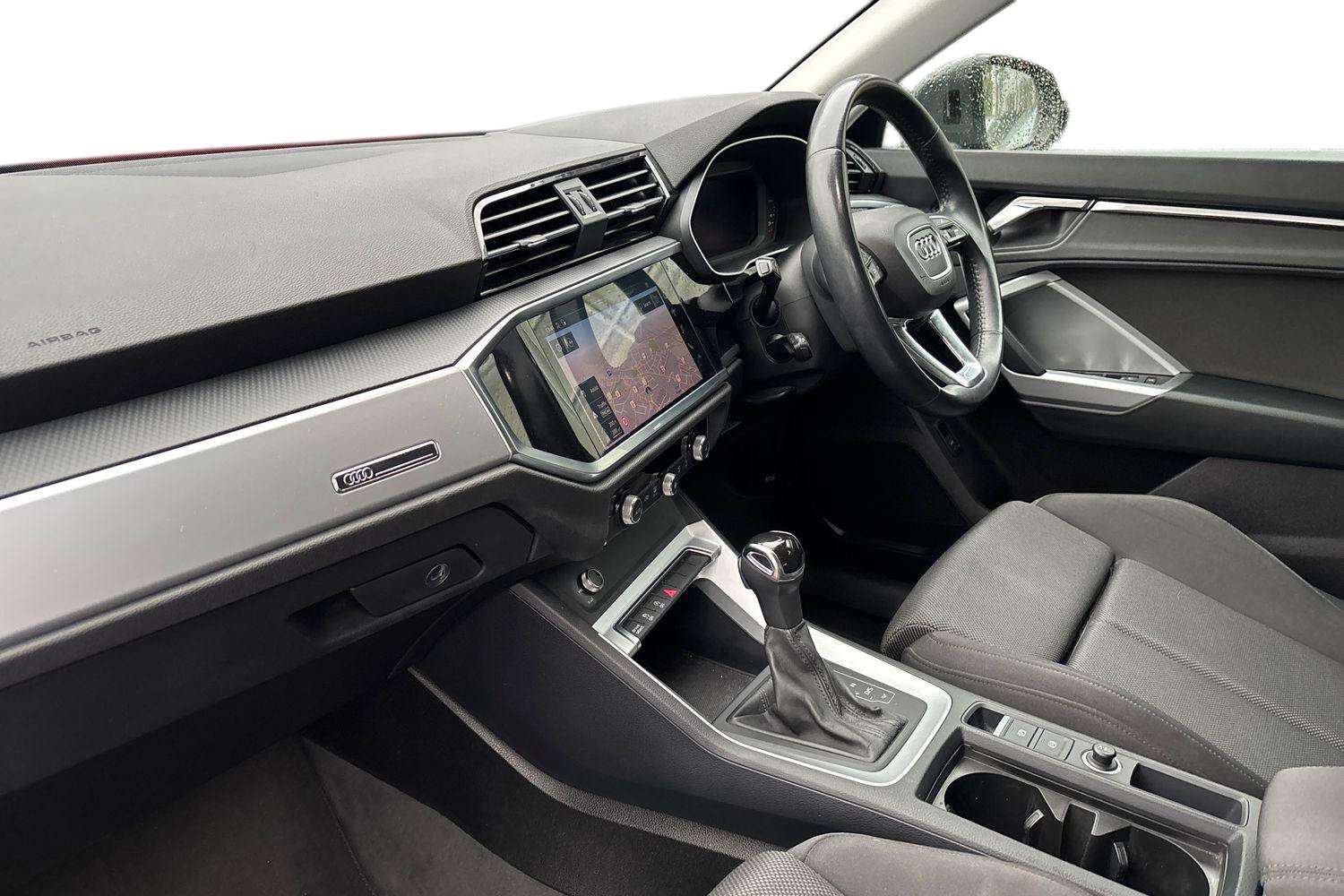 Used Audi Q3 2019 for sale - 76262519: Photo 2