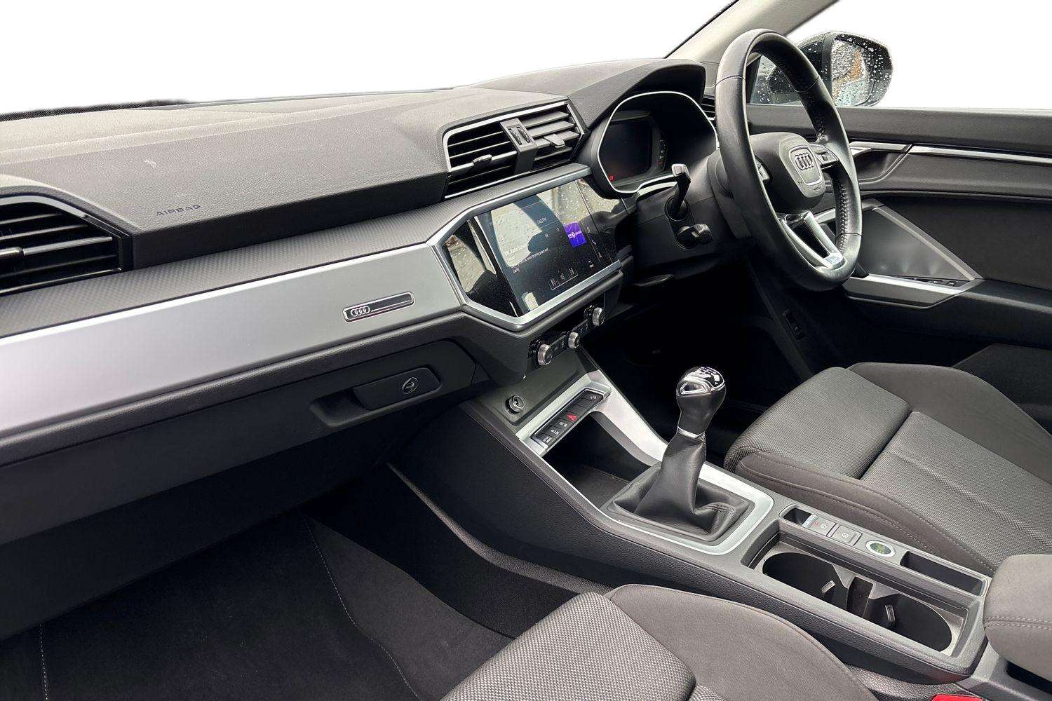 Used Audi Q3 2020 for sale - 77615407: Photo 2