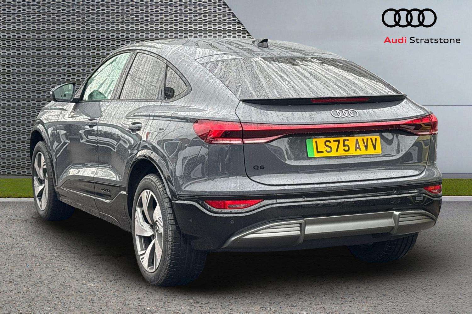 Used Audi Q6 e-tron 2025 for sale - 76100638: Photo 3