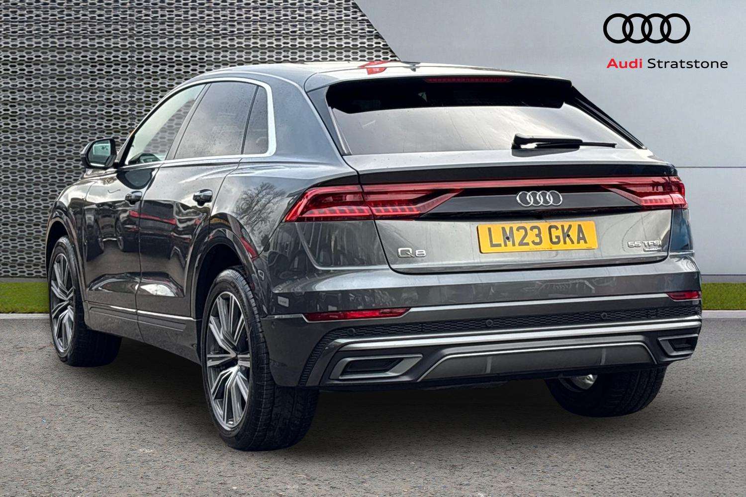 Used Audi Q8 2023 for sale - 76515709: Photo 3