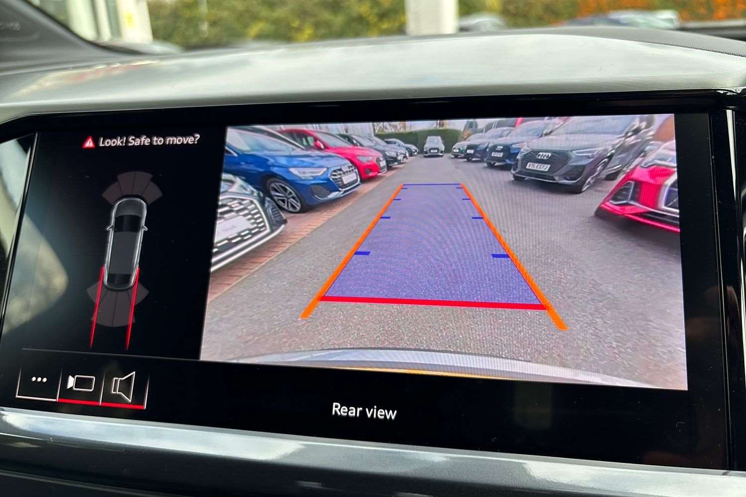 Used Audi Q4 e-tron 2025 for sale - 77361326: Photo 26