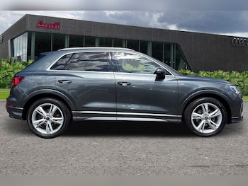 Used Audi Q3 2023 for sale - 75496589: Photo