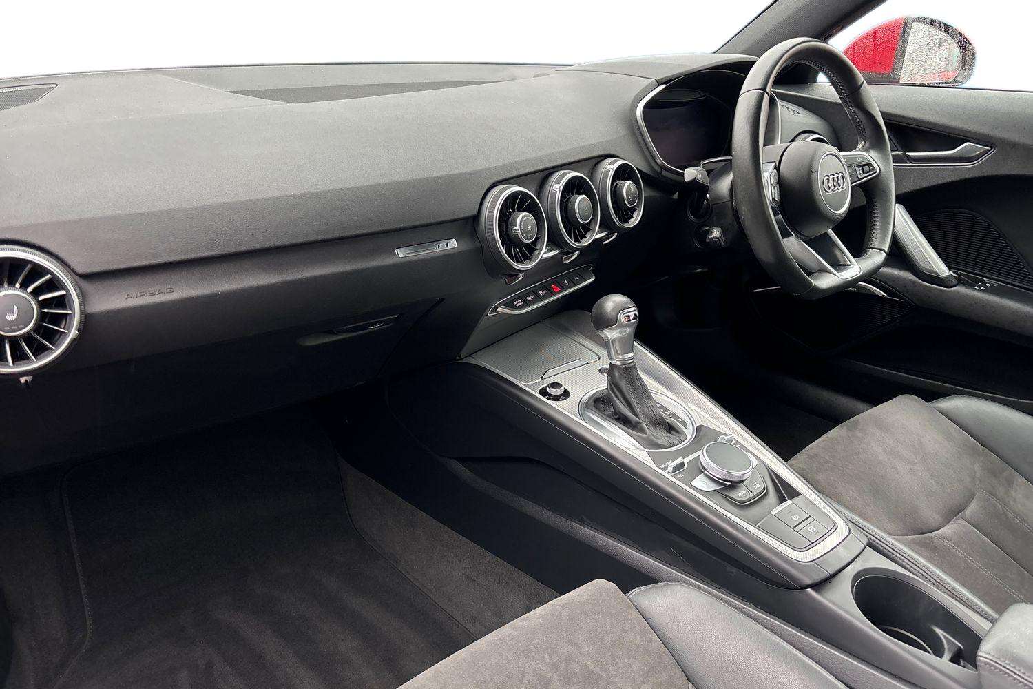 Used Audi TT 2022 for sale - 76774118: Photo 2