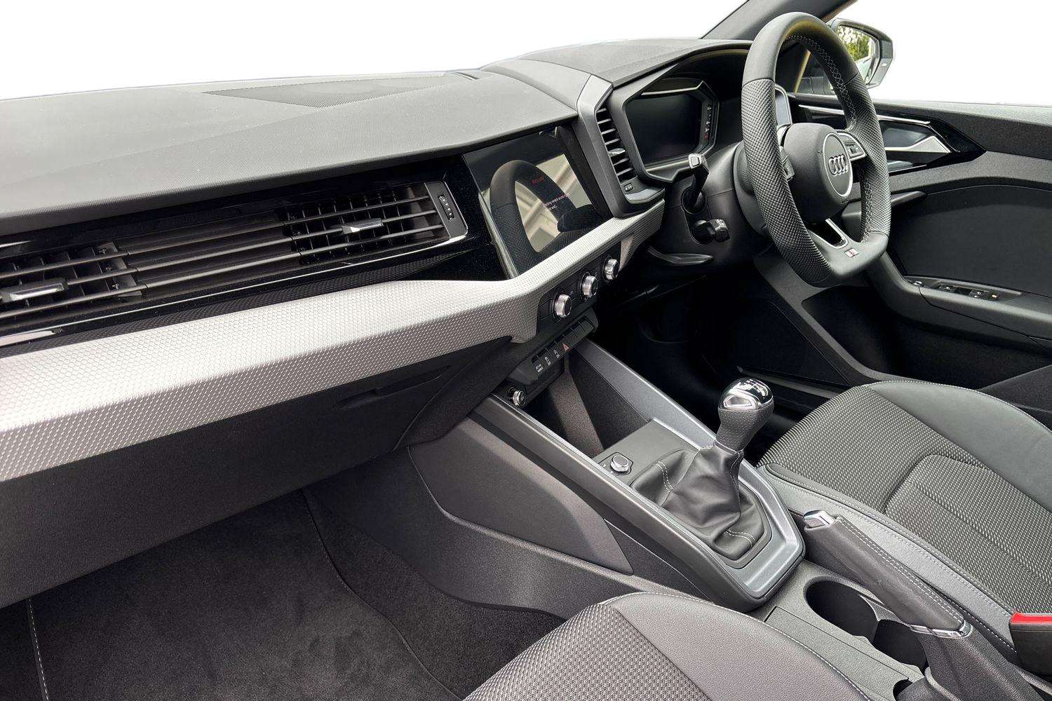 Used Audi A1 2025 for sale - 76411257: Photo 2