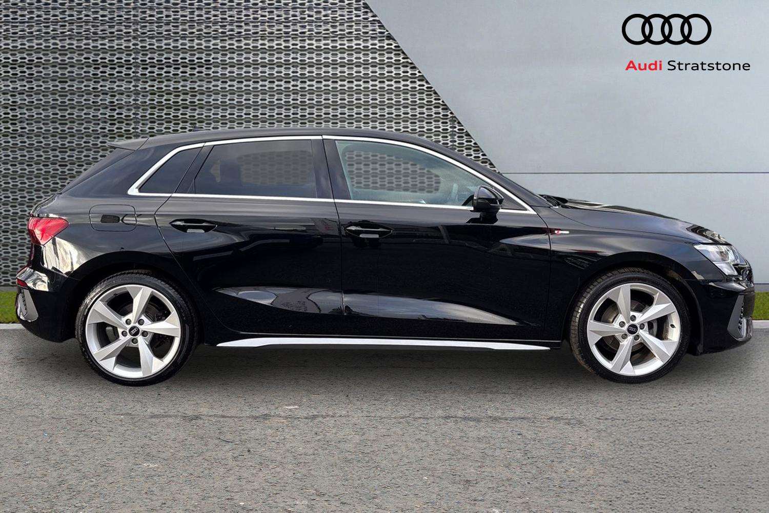 Used Audi A3 2023 for sale - 77500376: Photo 4