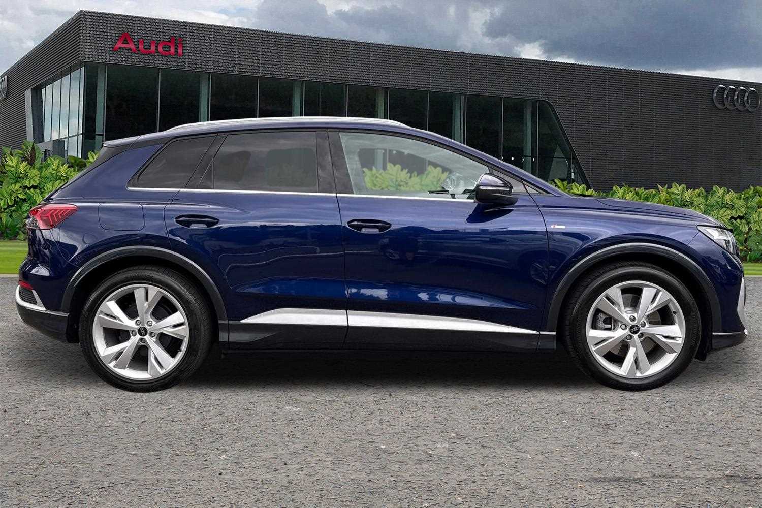 Used Audi Q4 e-tron 2025 for sale - 76176921: Photo 4