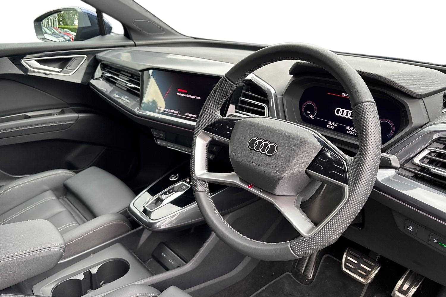Used Audi Q4 e-tron 2025 for sale - 76176921: Photo 6