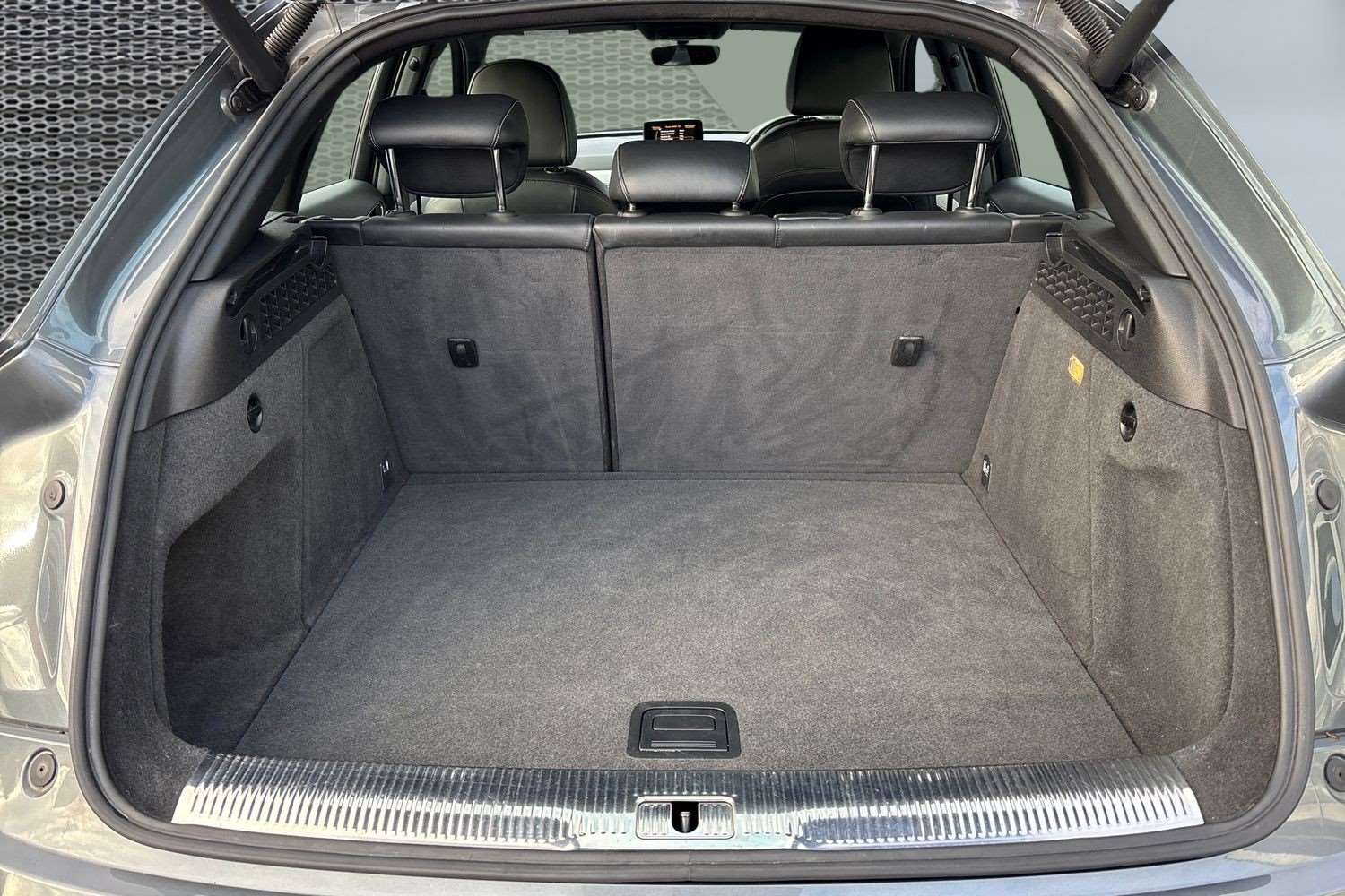 Used Audi Q3 2016 for sale - 77270149: Photo 13