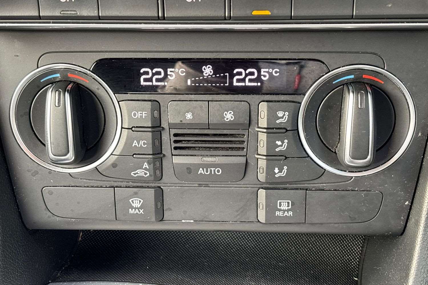 Used Audi Q3 2016 for sale - 77270149: Photo 28