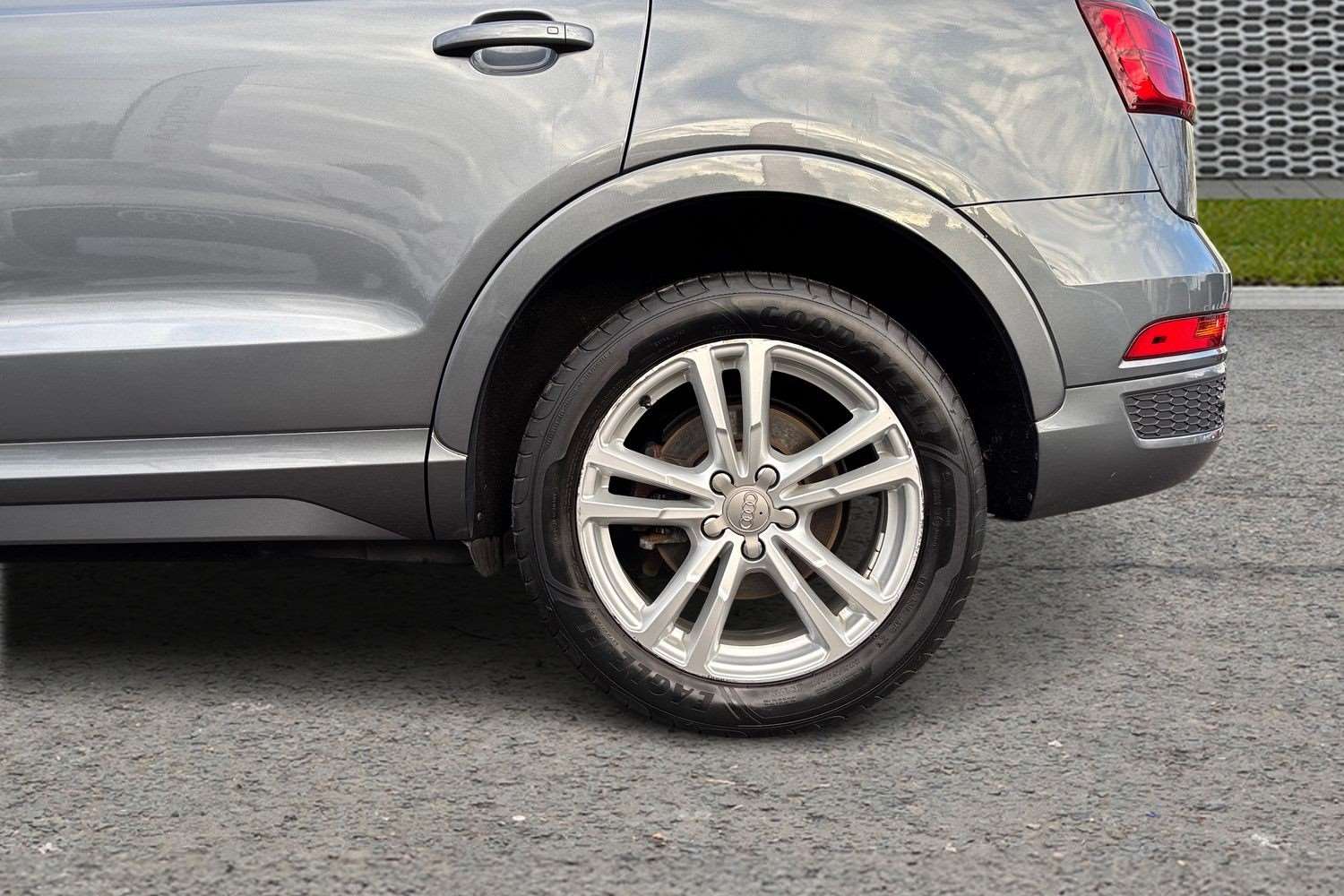 Used Audi Q3 2016 for sale - 77270149: Photo 9