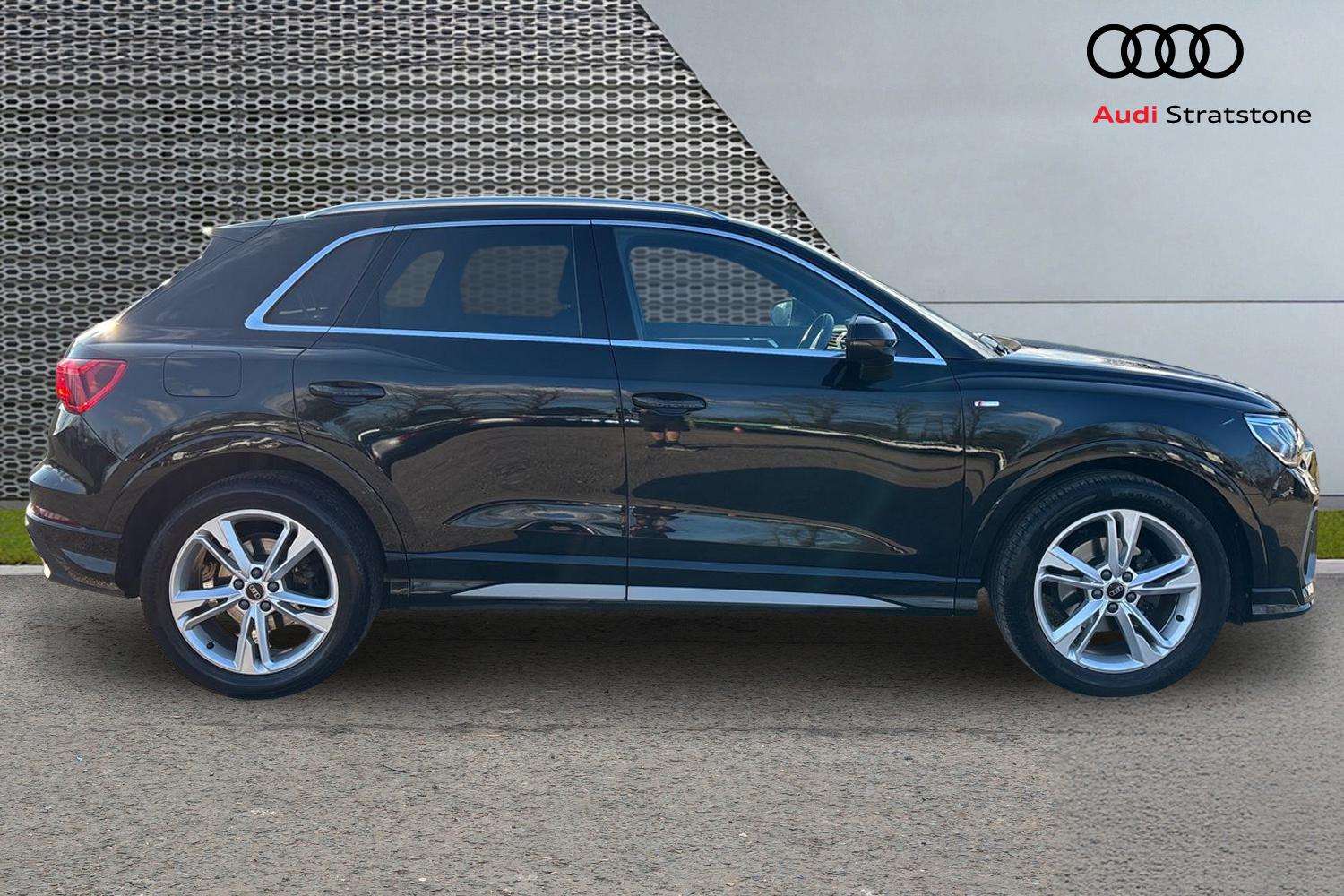 Used Audi Q3 2023 for sale - 78118654: Photo 4