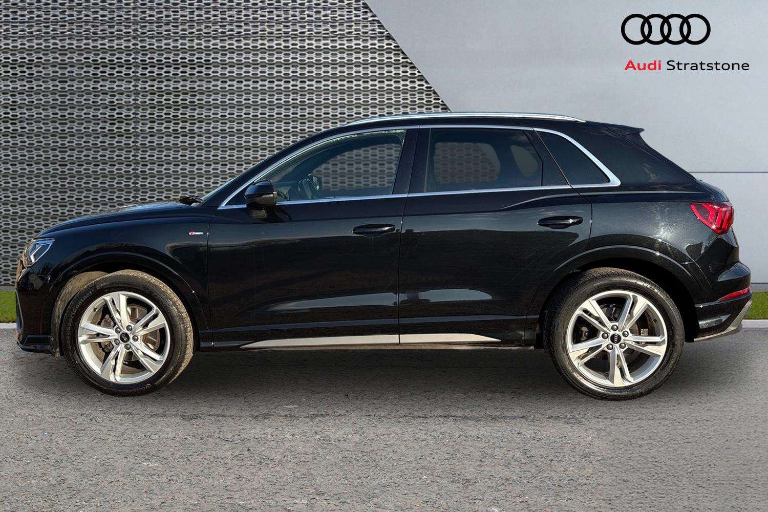 Used Audi Q3 2023 for sale - 78118654: Photo 8