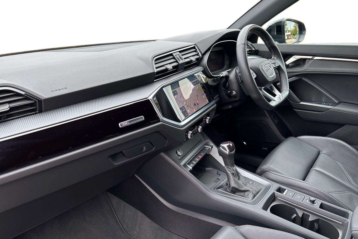 Used Audi Q3 2023 for sale - 76088035: Photo 2