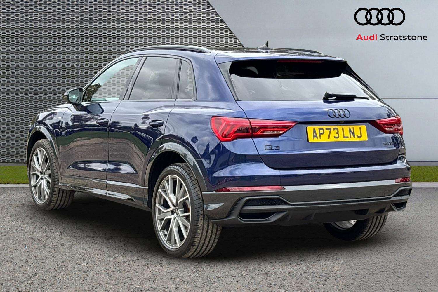 Used Audi Q3 2023 for sale - 76088035: Photo 3