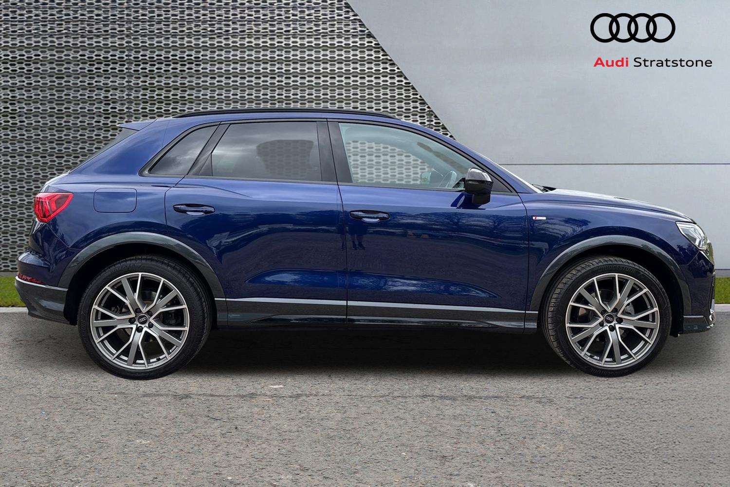 Used Audi Q3 2023 for sale - 76088035: Photo 4