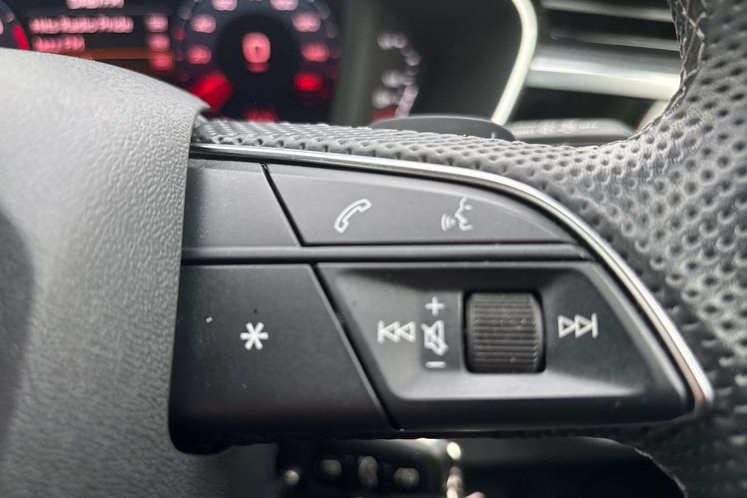 Used Audi Q3 2023 for sale - 76411411: Photo 17