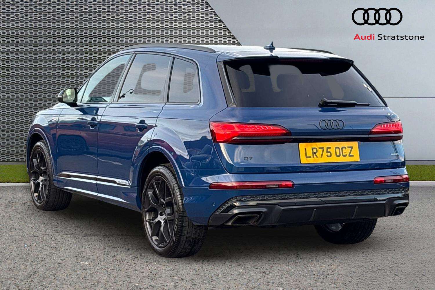 Used Audi Q7 2025 for sale - 76718298: Photo 3