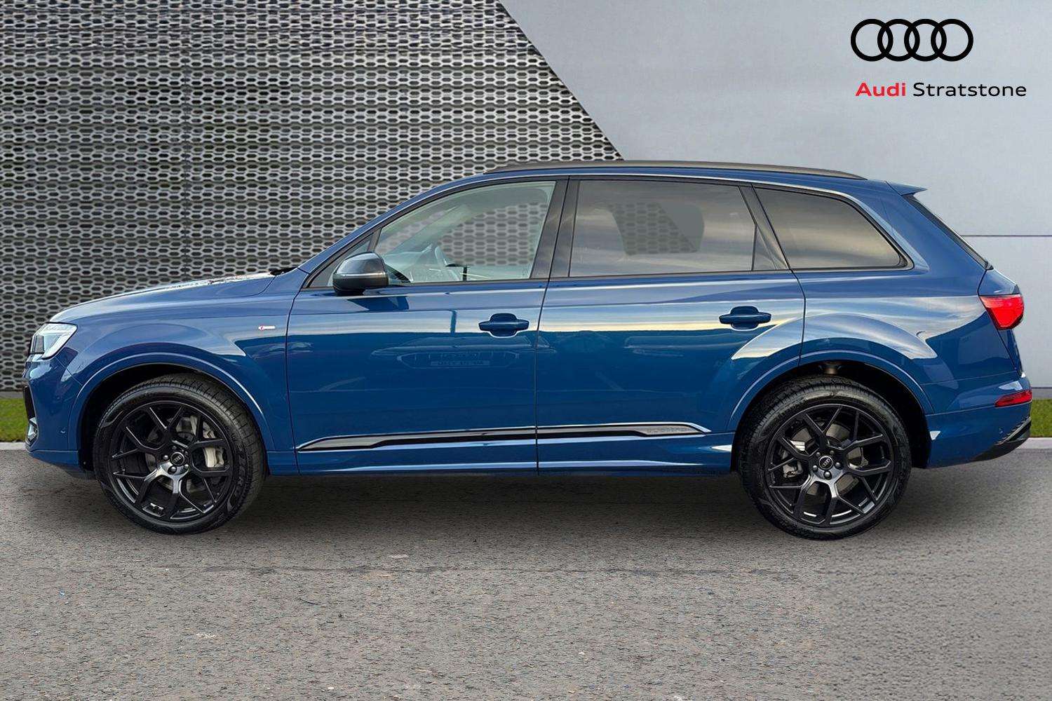 Used Audi Q7 2025 for sale - 76718298: Photo 8