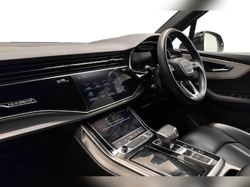 Used Audi Q7 2023 for sale - 78564641: Photo