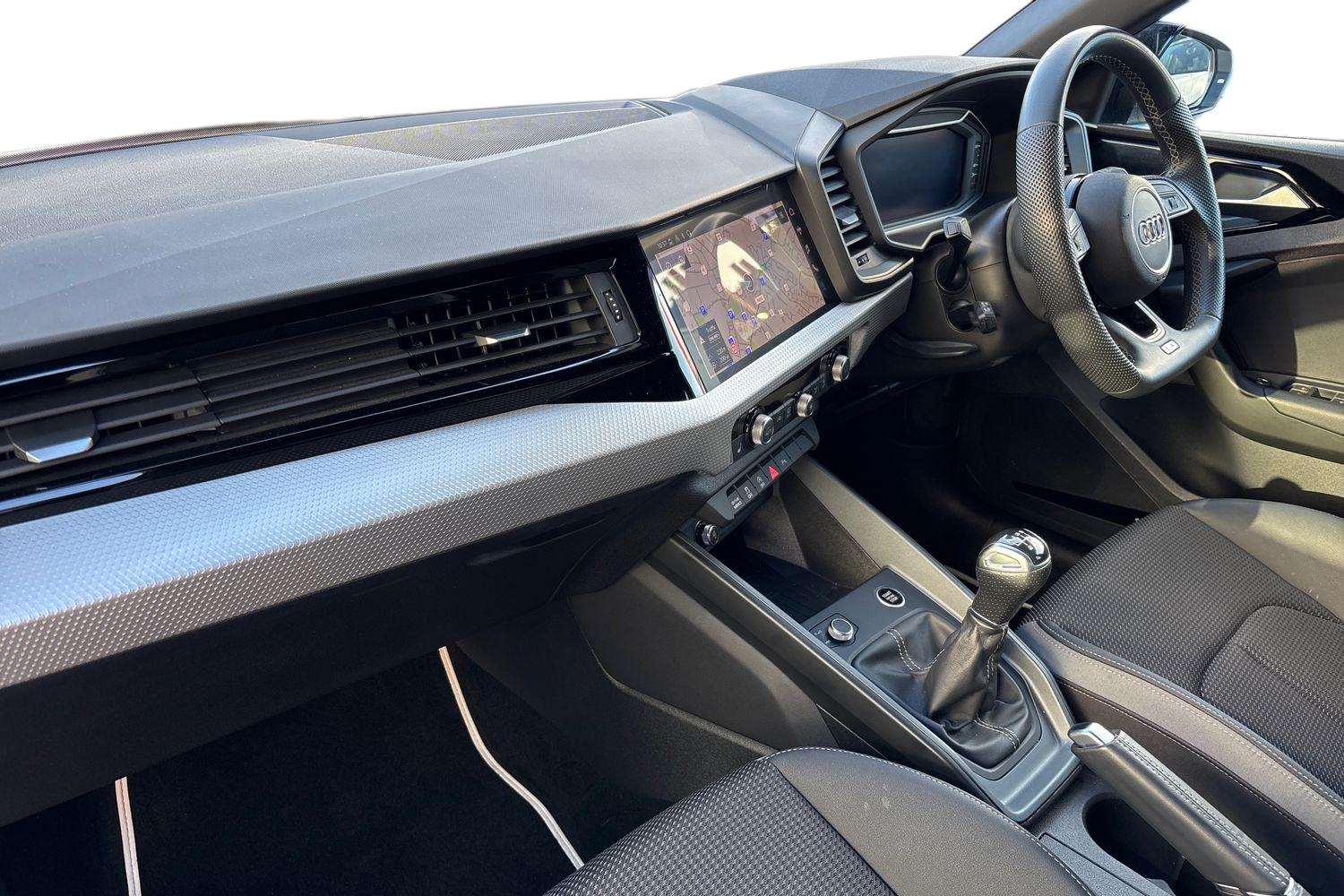 Used Audi A1 2023 for sale - 76789256: Photo 2