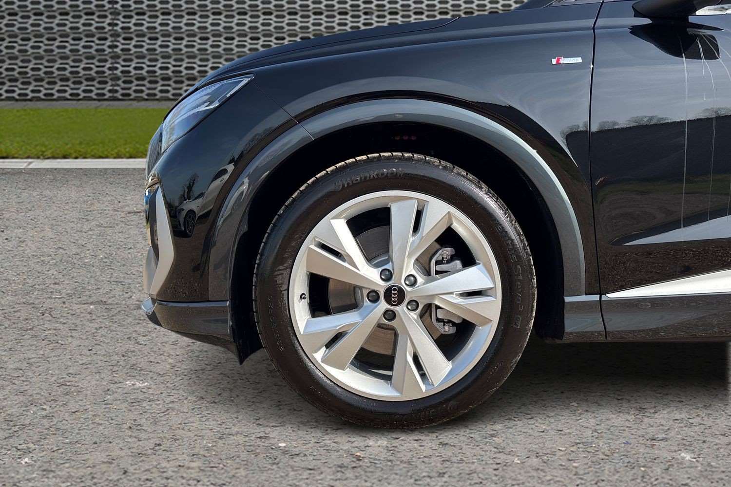 Used Audi Q4 e-tron 2026 for sale - 78173786: Photo 11