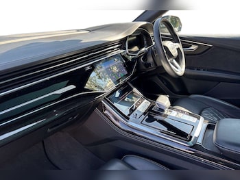 Used Audi Q8 2023 for sale - 79473277: Photo