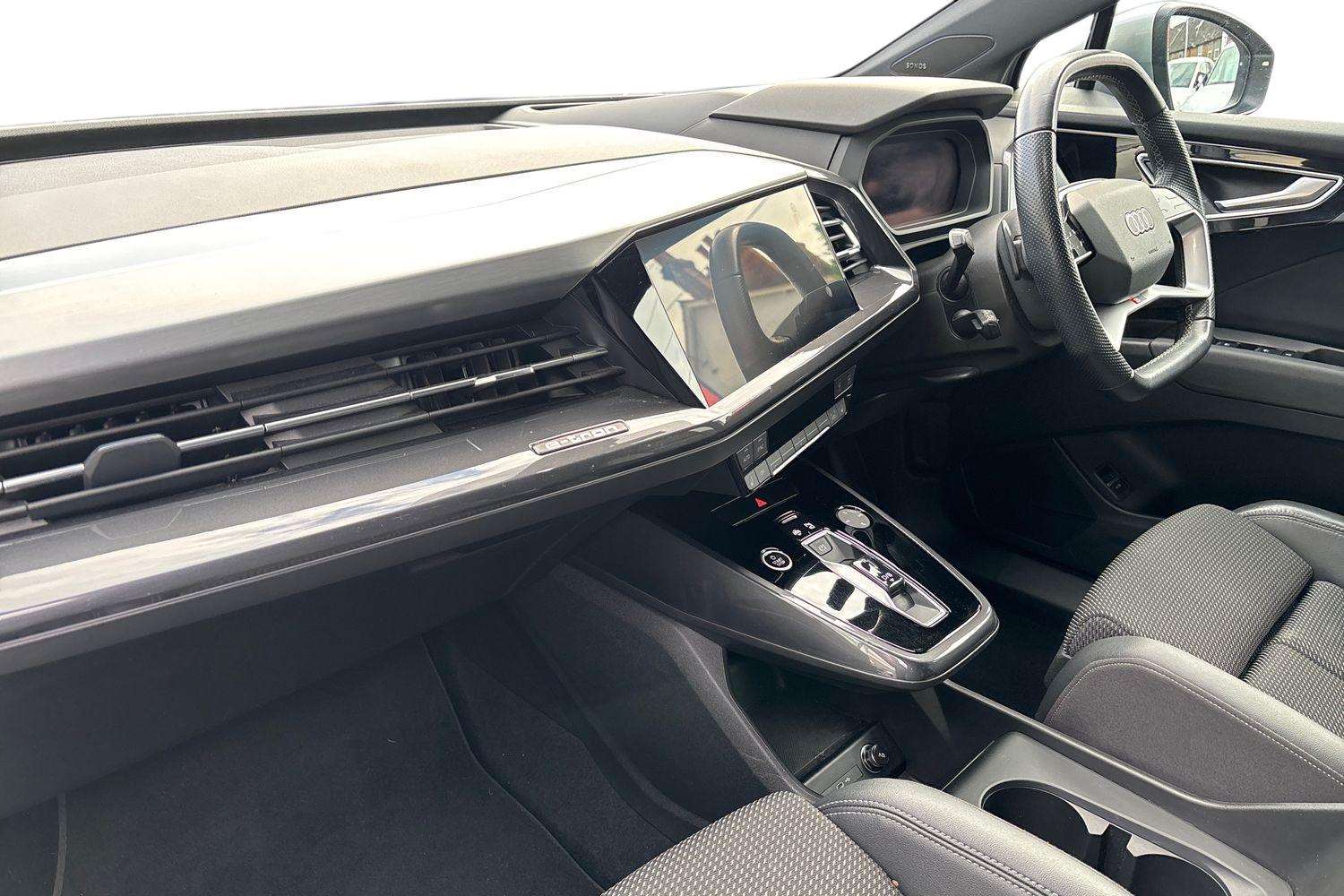 Used Audi Q4 e-tron 2021 for sale - 76063250: Photo 2