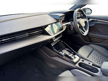 Used Audi RS3 2023 for sale - 77051398: Photo