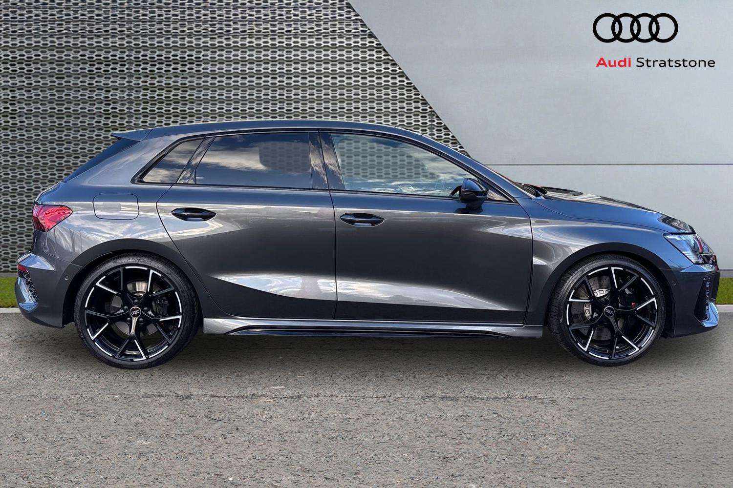 Used Audi RS3 2023 for sale - 77051398: Photo 4