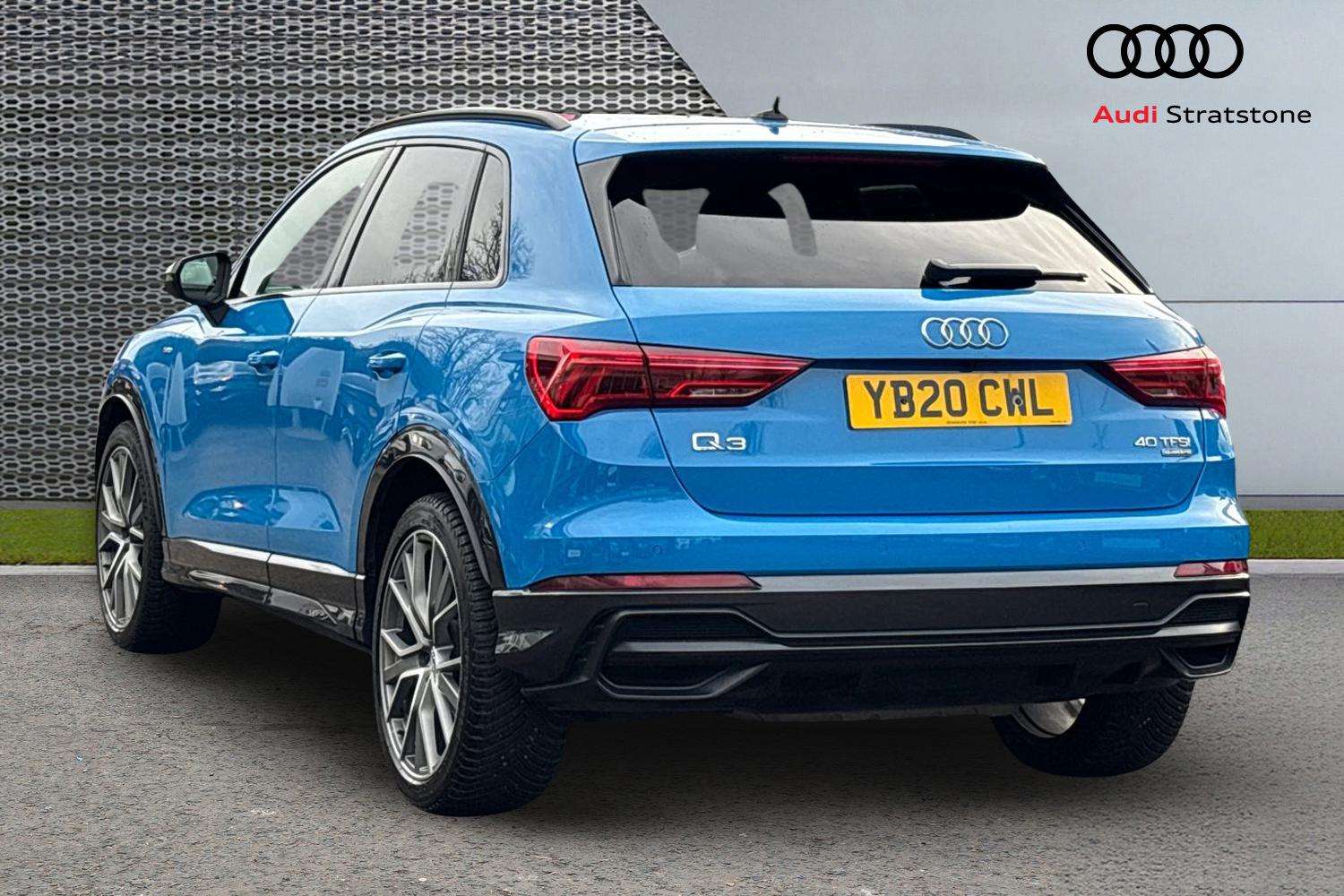 Used Audi Q3 2020 for sale - 77628125: Photo 3