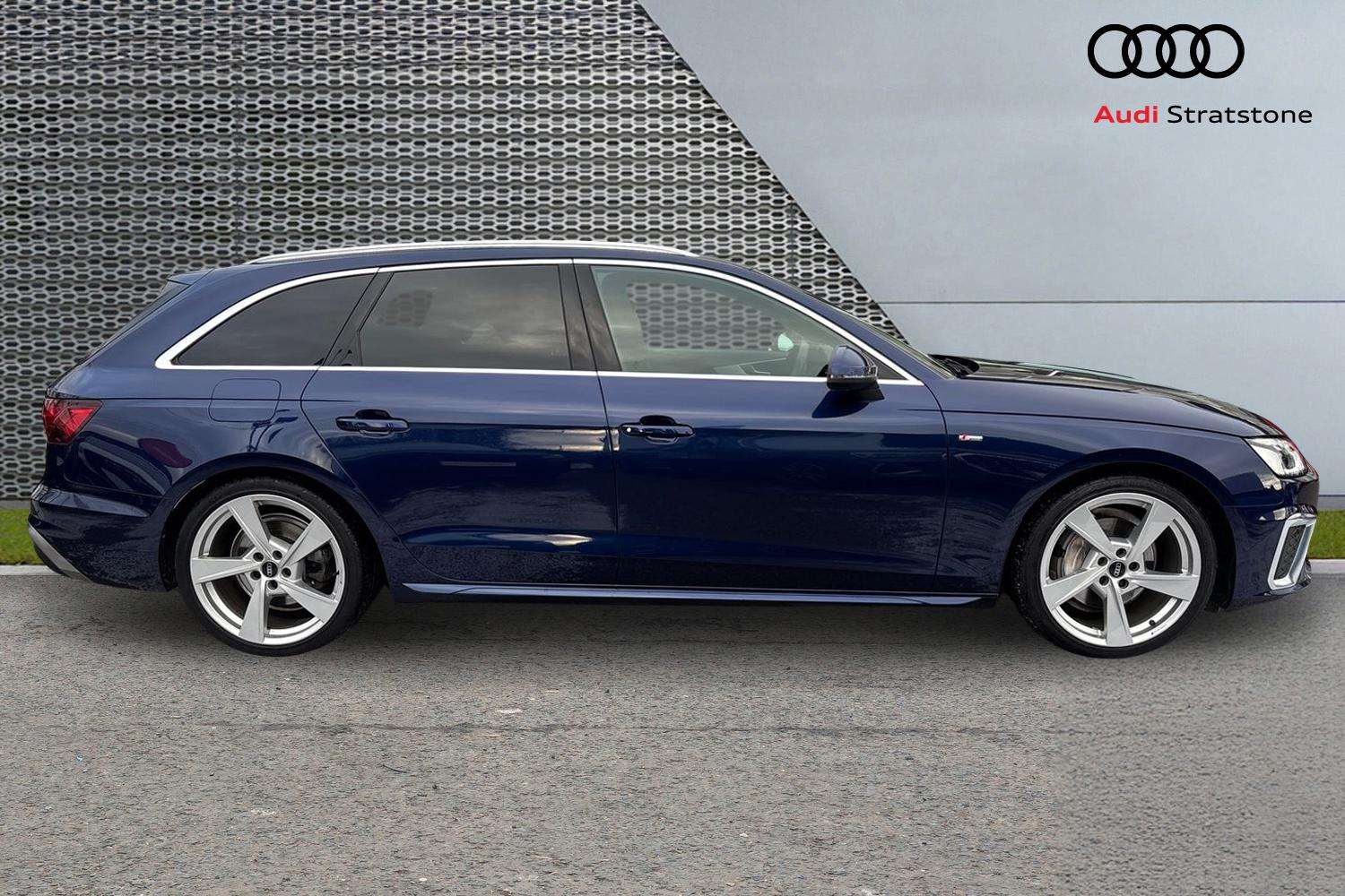 Used Audi A4 2023 for sale - 77123449: Photo 4