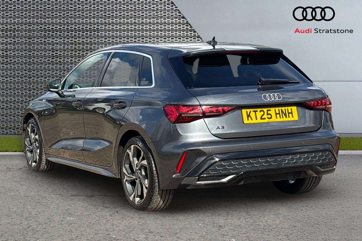 Used Audi A3 2025 for sale - 78118775: Photo 3