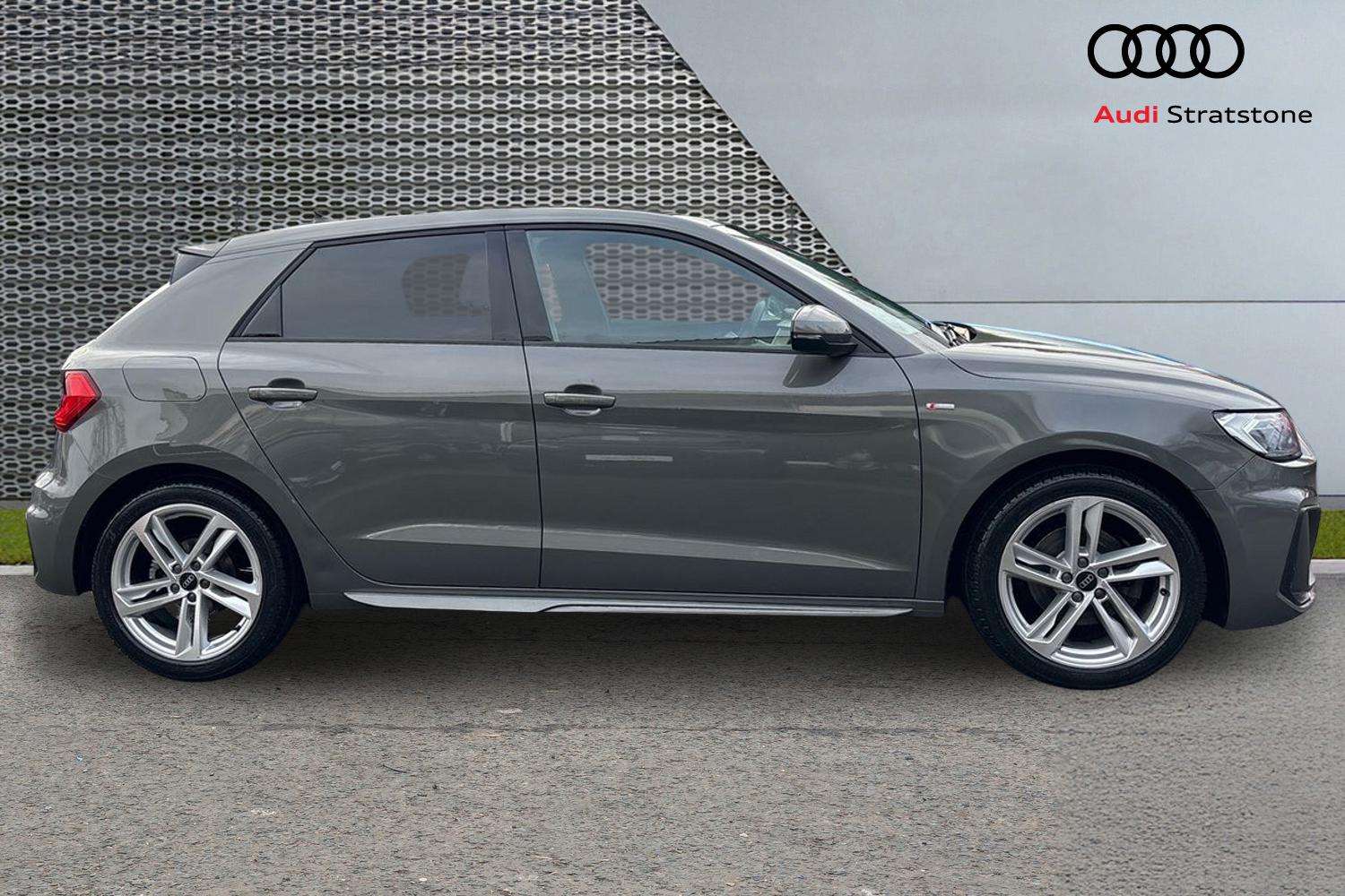 Used Audi A1 2023 for sale - 76564347: Photo 4