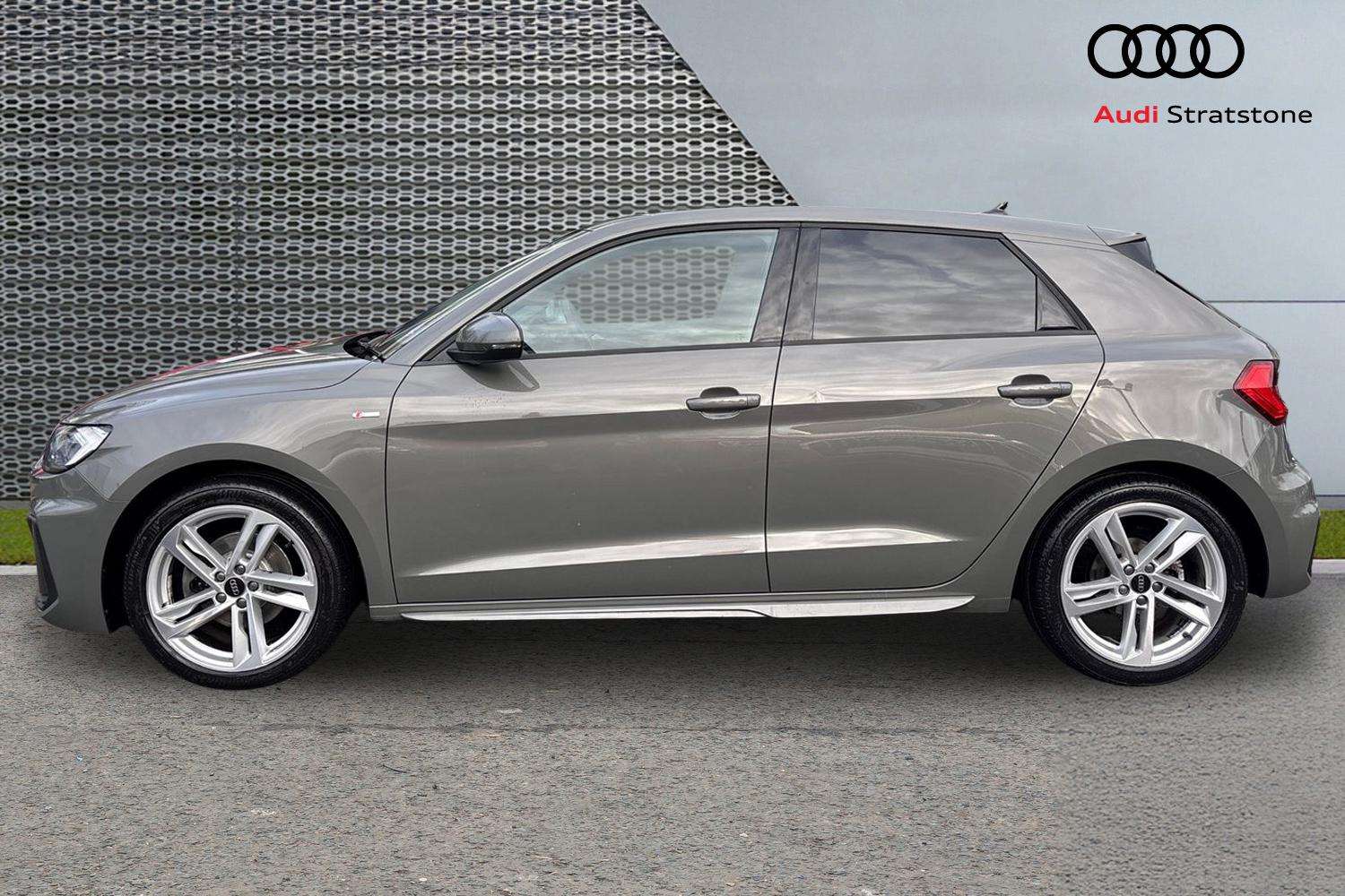 Used Audi A1 2023 for sale - 76564347: Photo 8