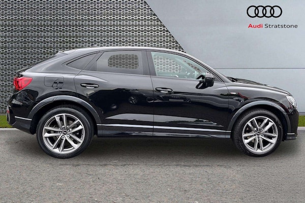 Used Audi Q3 2022 for sale - 76262476: Photo 4