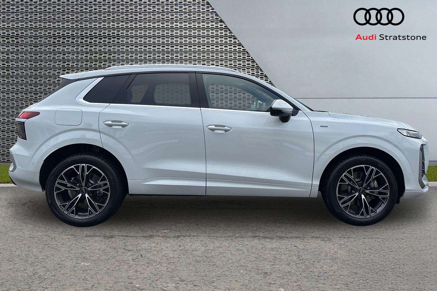 Used Audi Q3 2025 for sale - 76460365: Photo 4