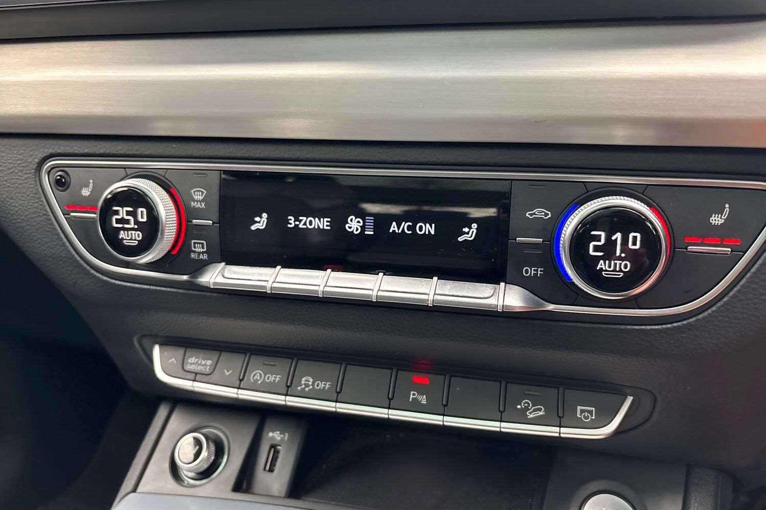 Used Audi Q5 2019 for sale - 77787108: Photo 28