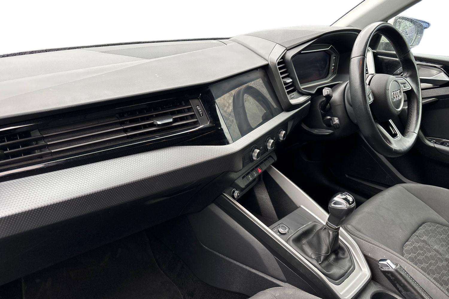 Used Audi A1 2023 for sale - 77134717: Photo 2