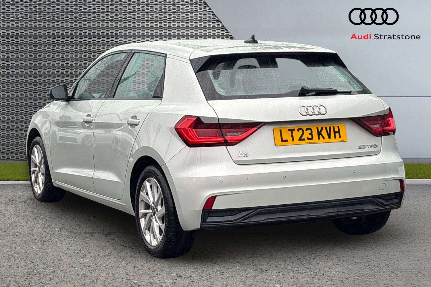 Used Audi A1 2023 for sale - 77134717: Photo 3
