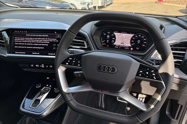 Used Audi Q4 e-tron 2025 for sale - 75496621: Photo 16