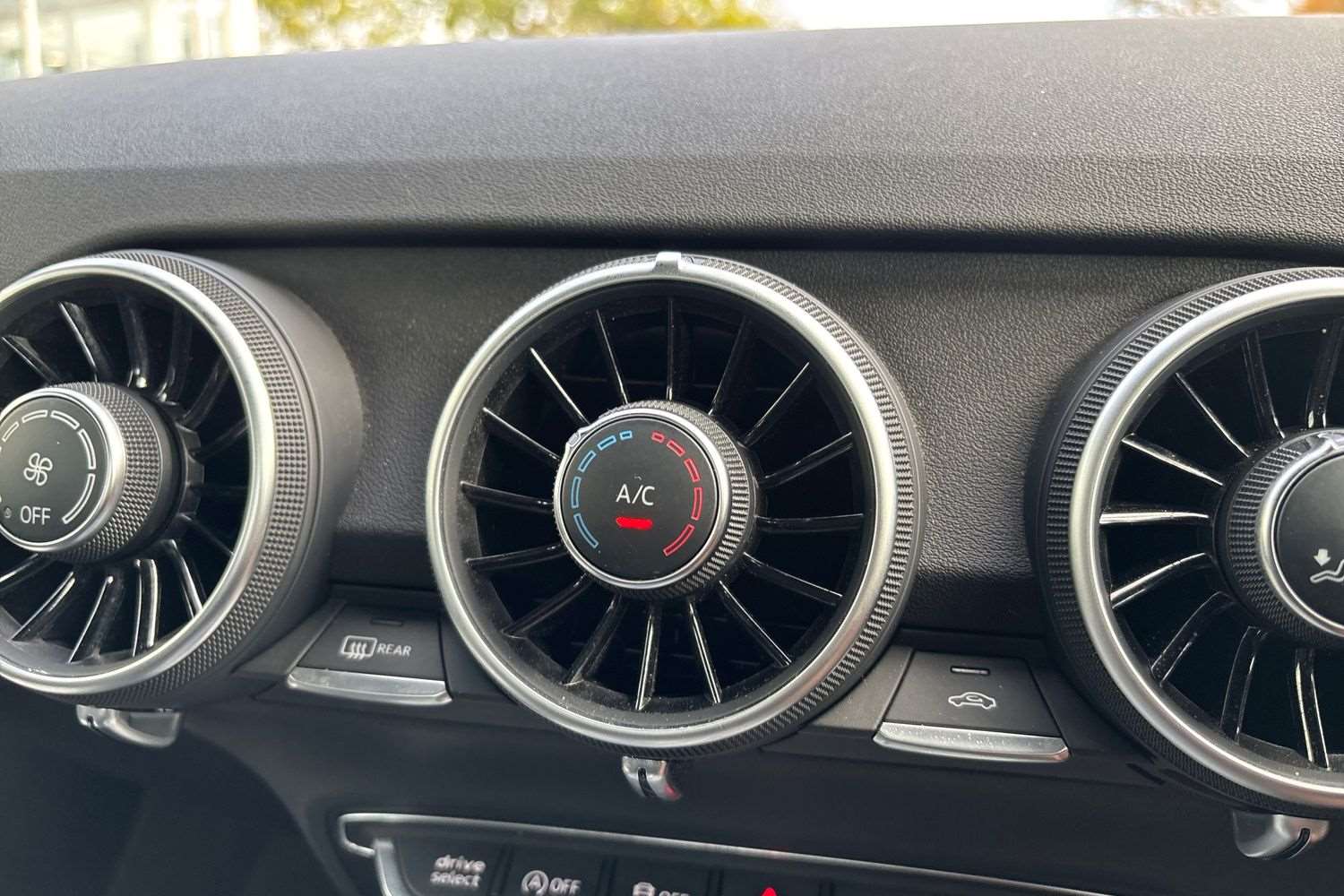 Used Audi TT 2023 for sale - 76648833: Photo 28