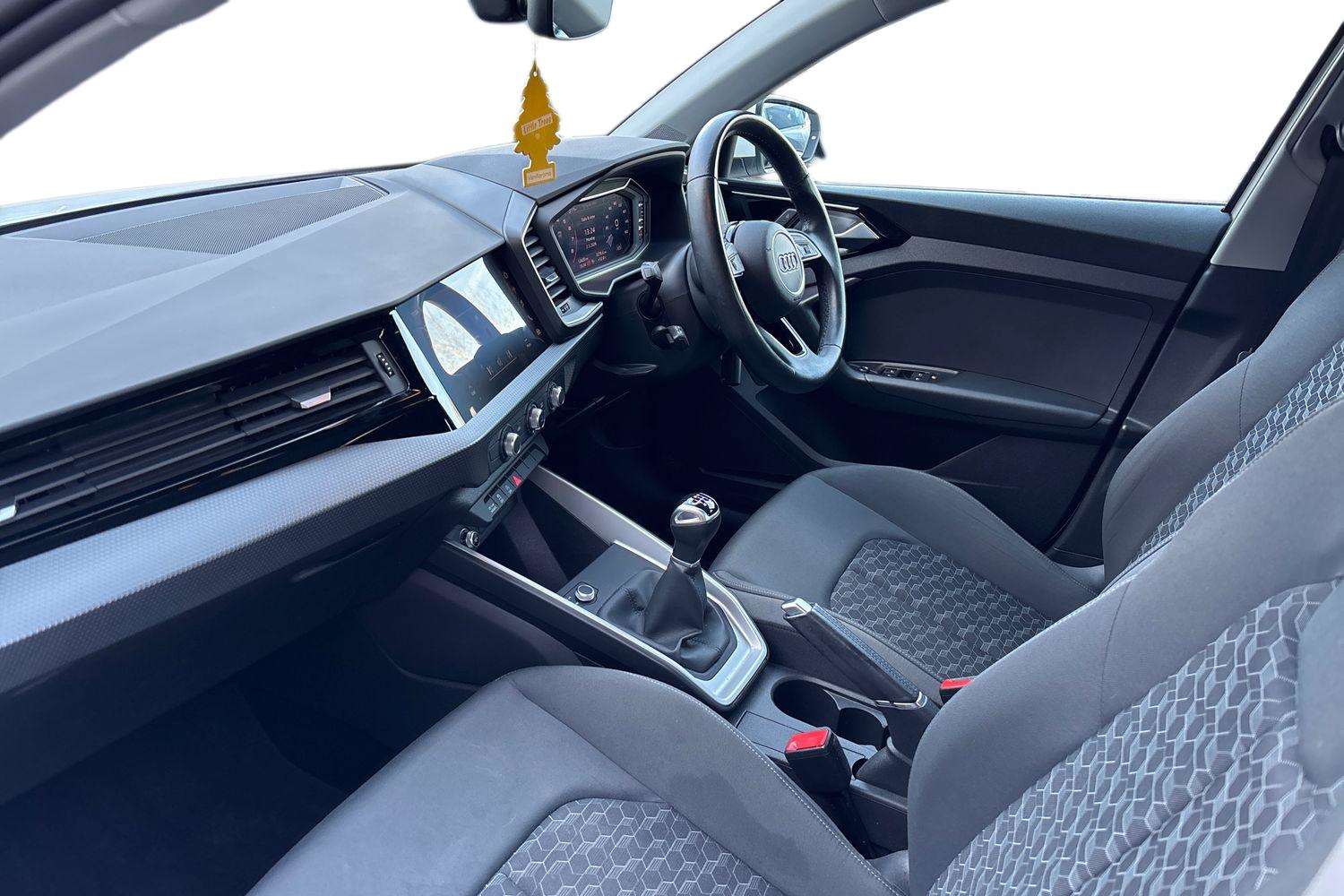 Used Audi A1 2023 for sale - 77727001: Photo 2