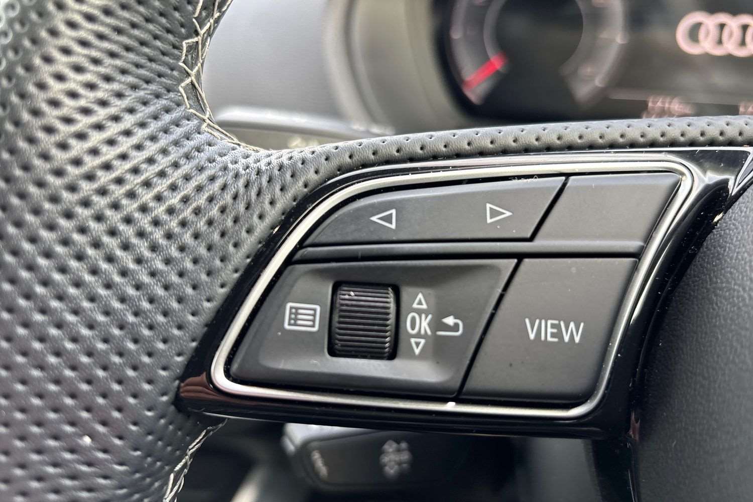 Used Audi Q2 2025 for sale - 76842897: Photo 16