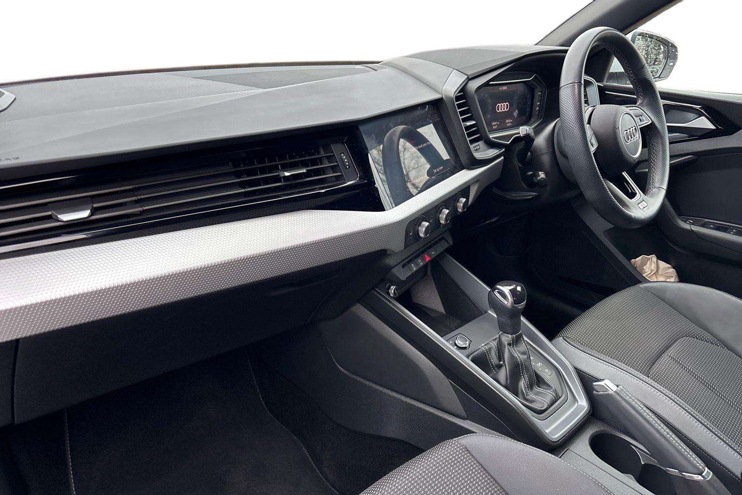 Used Audi A1 2023 for sale - 77661225: Photo 2