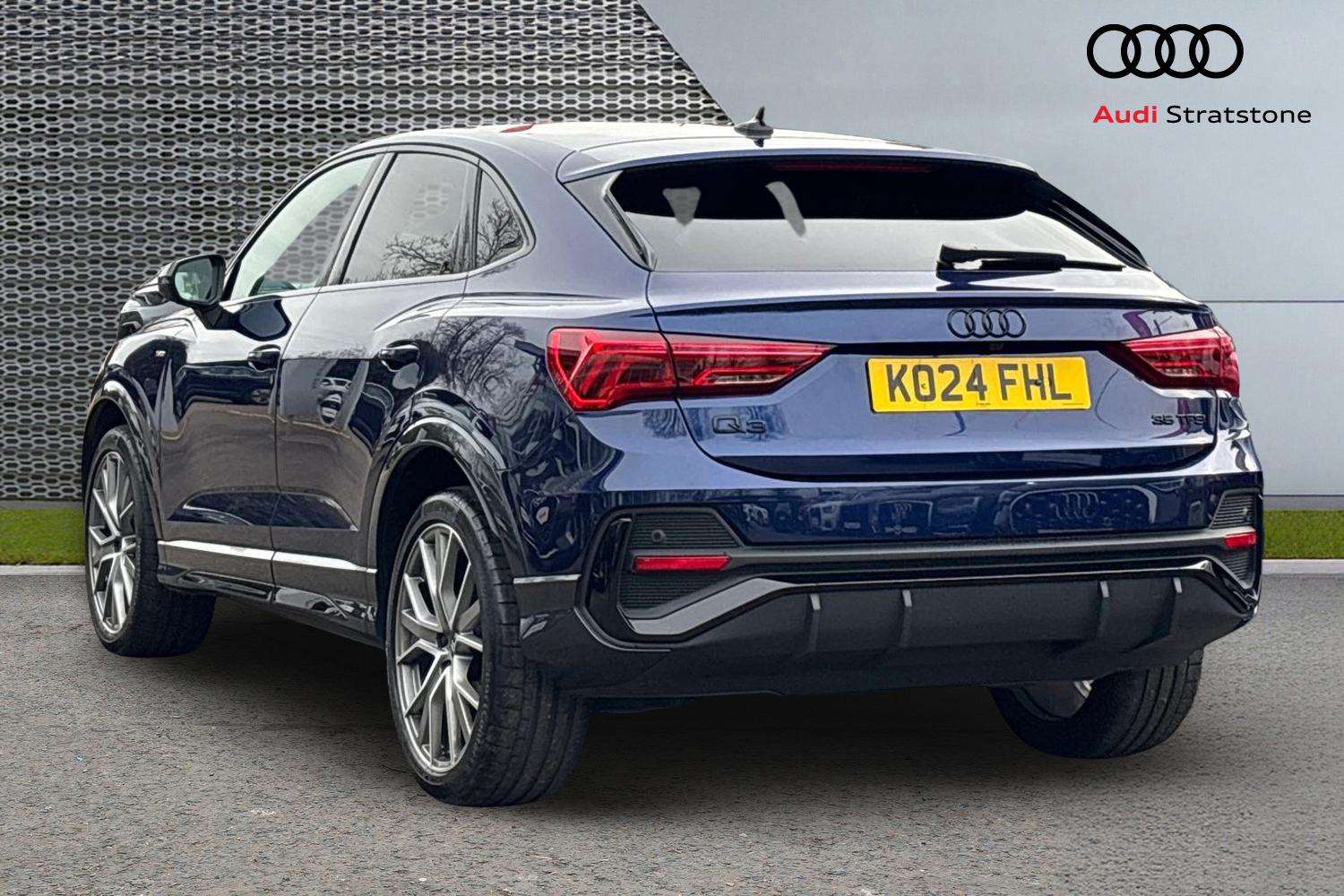 Used Audi Q3 2024 for sale - 77601136: Photo 3