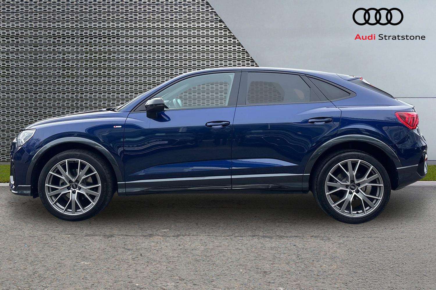 Used Audi Q3 2024 for sale - 77601136: Photo 8