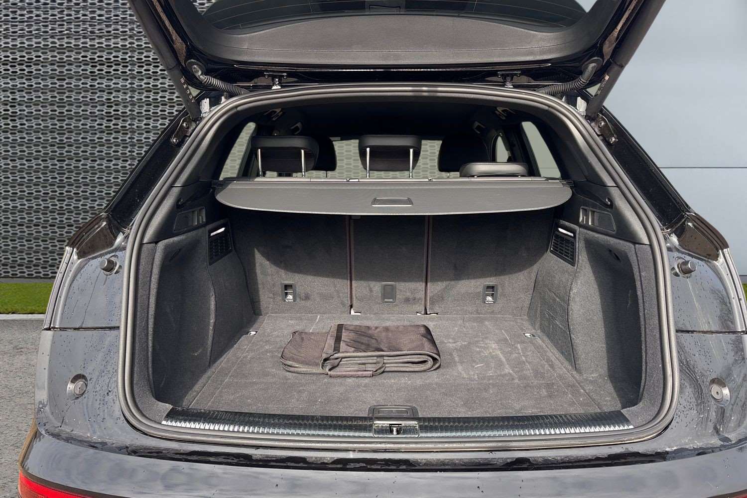 Used Audi Q5 2023 for sale - 77756560: Photo 13